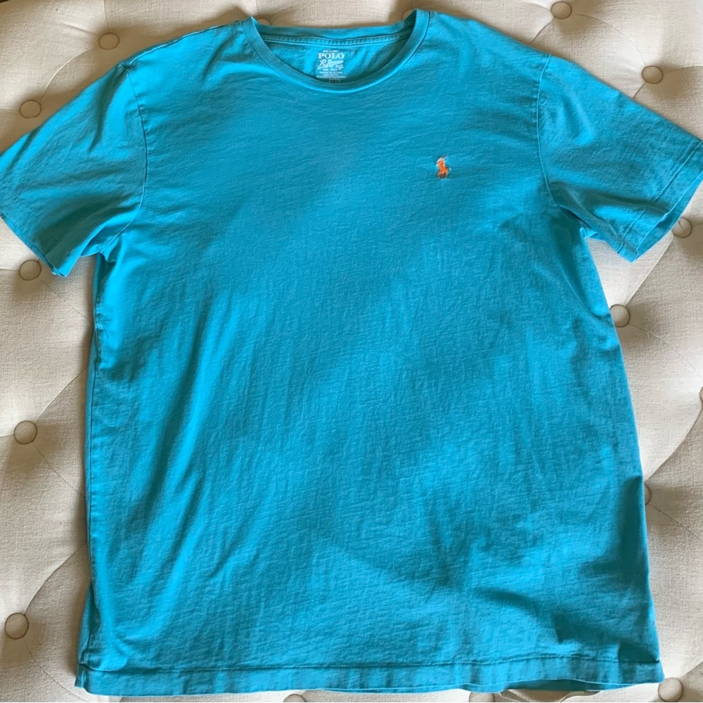 Polo classic tee| size large